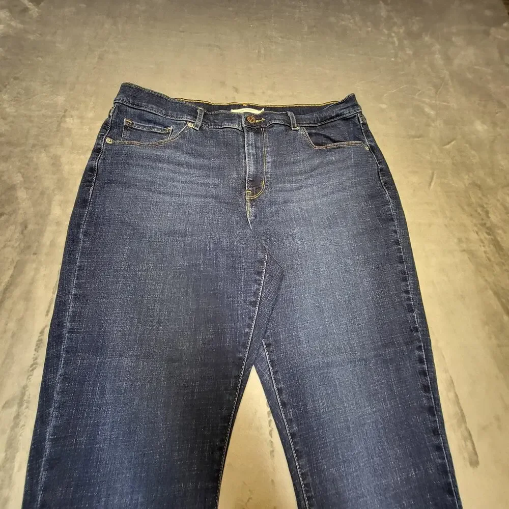 Levi's Jeans Womens 14 Blue Classic Straight Stretch Denim Dark Wash W32 L30